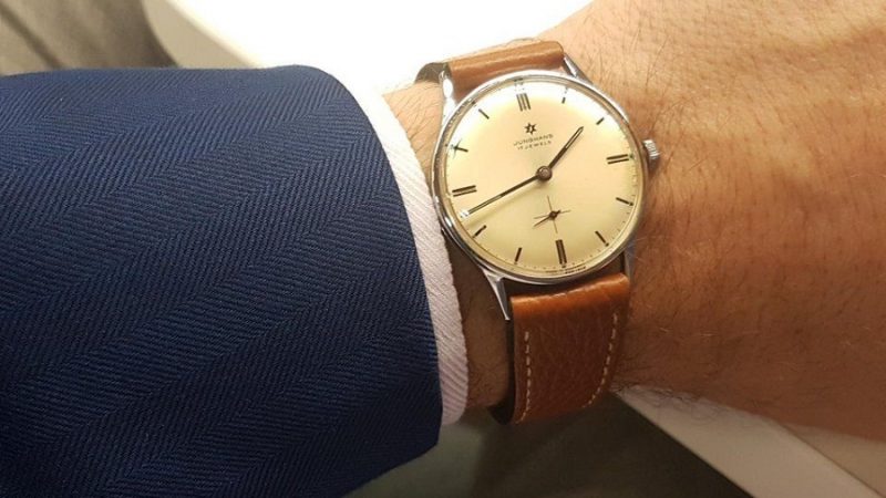 Identifying Second Hand Watches