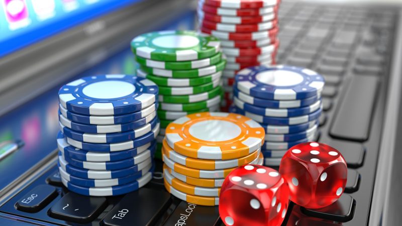 Why online casino has become the first choice of every gambler?
